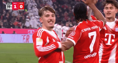 卡爾的慶祝動(dòng)作是什么意思？基米希打趣：也許是因為新合同吧